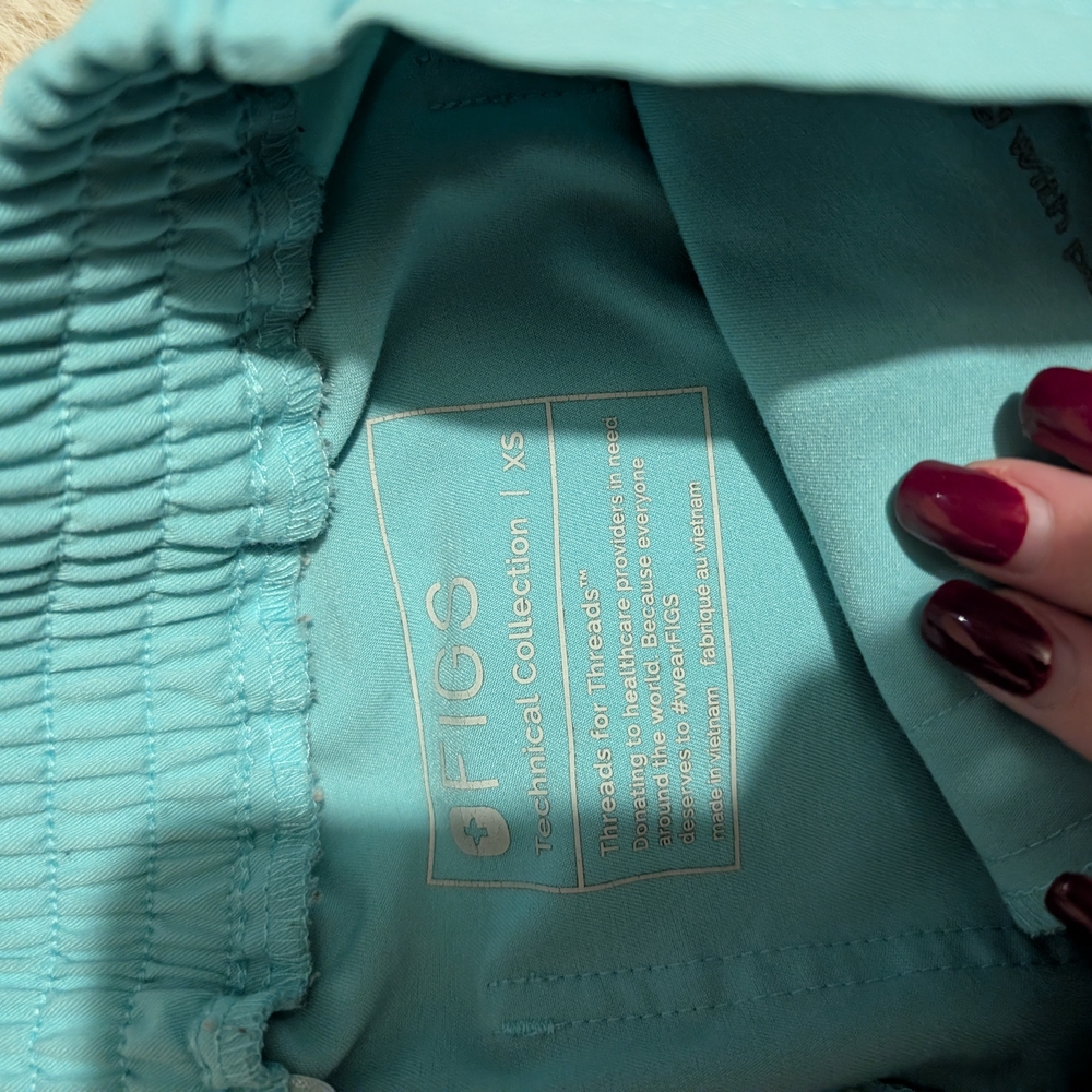 Figs Women's Aqua Yola Pants - Picture 2 of 2